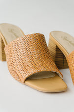 Piper & Scoot x Seychelles: Adapt Sandal in Tan Raffia