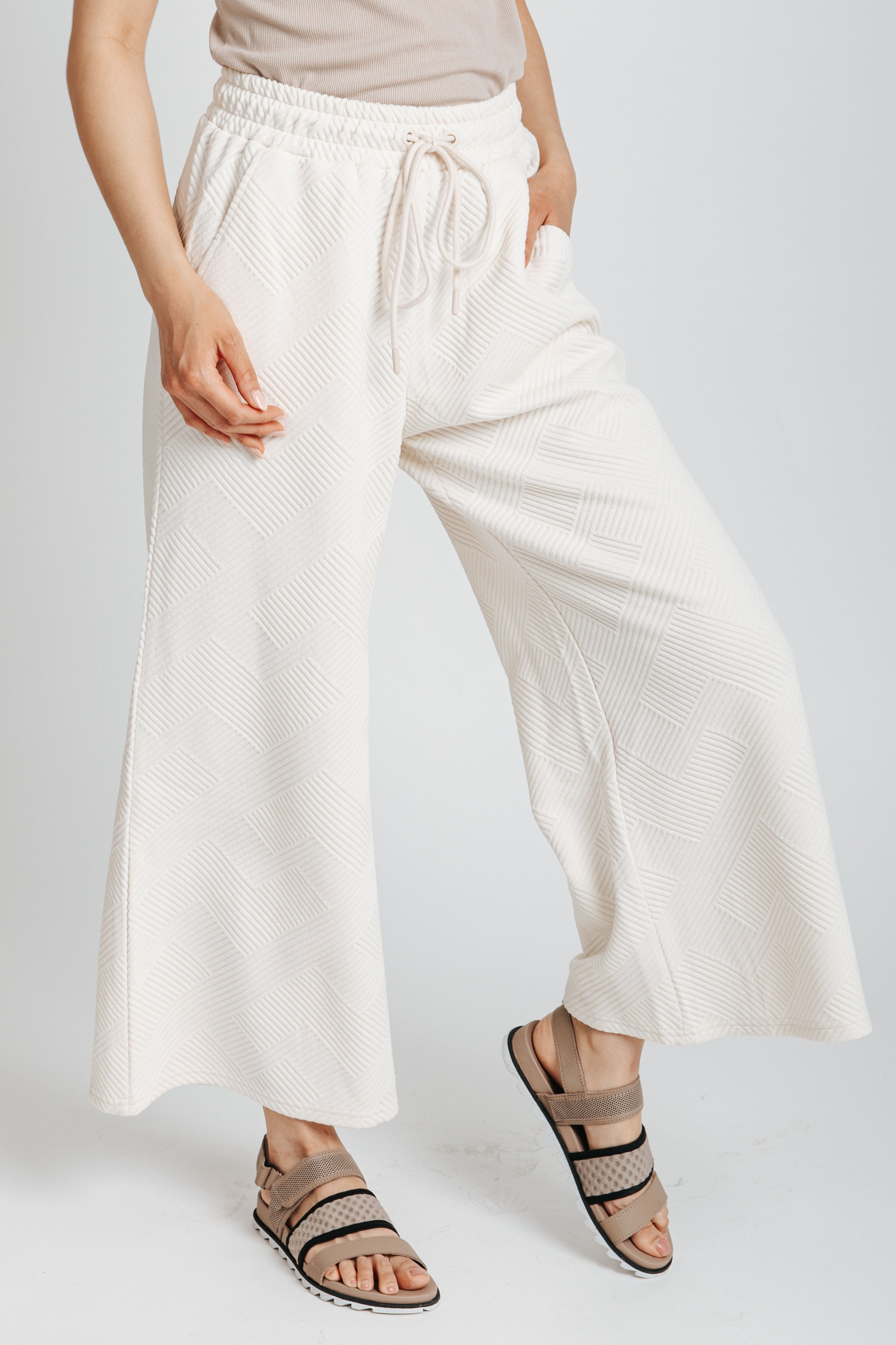 The Ronnie Textured Wide Leg Pant in Cream – Piper & Scoot