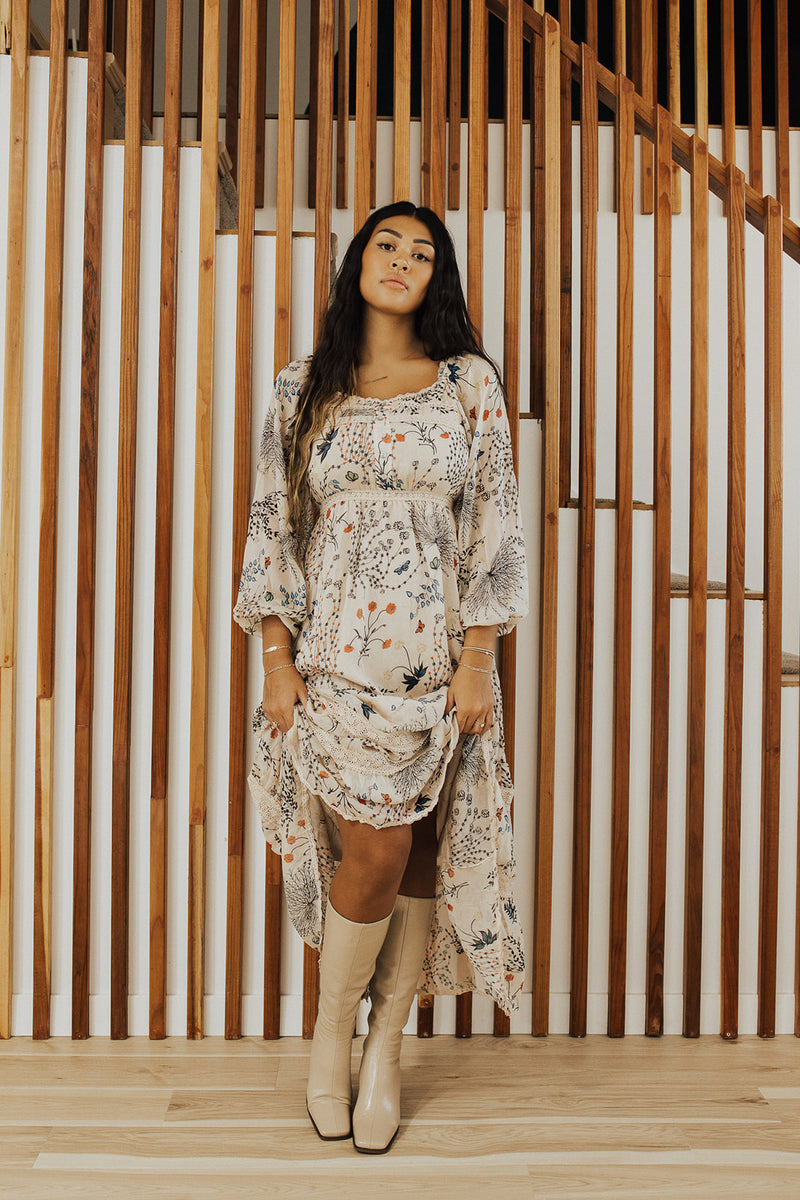 Piper & Scoot: The Corvallis Long Sleeved Maxi Dress in Beige Multi
